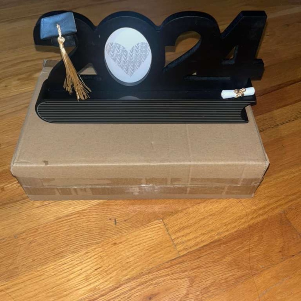 Black 2024 Graduation Decor